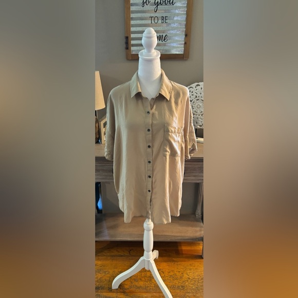 Splendid Button Down - Picture 1 of 5